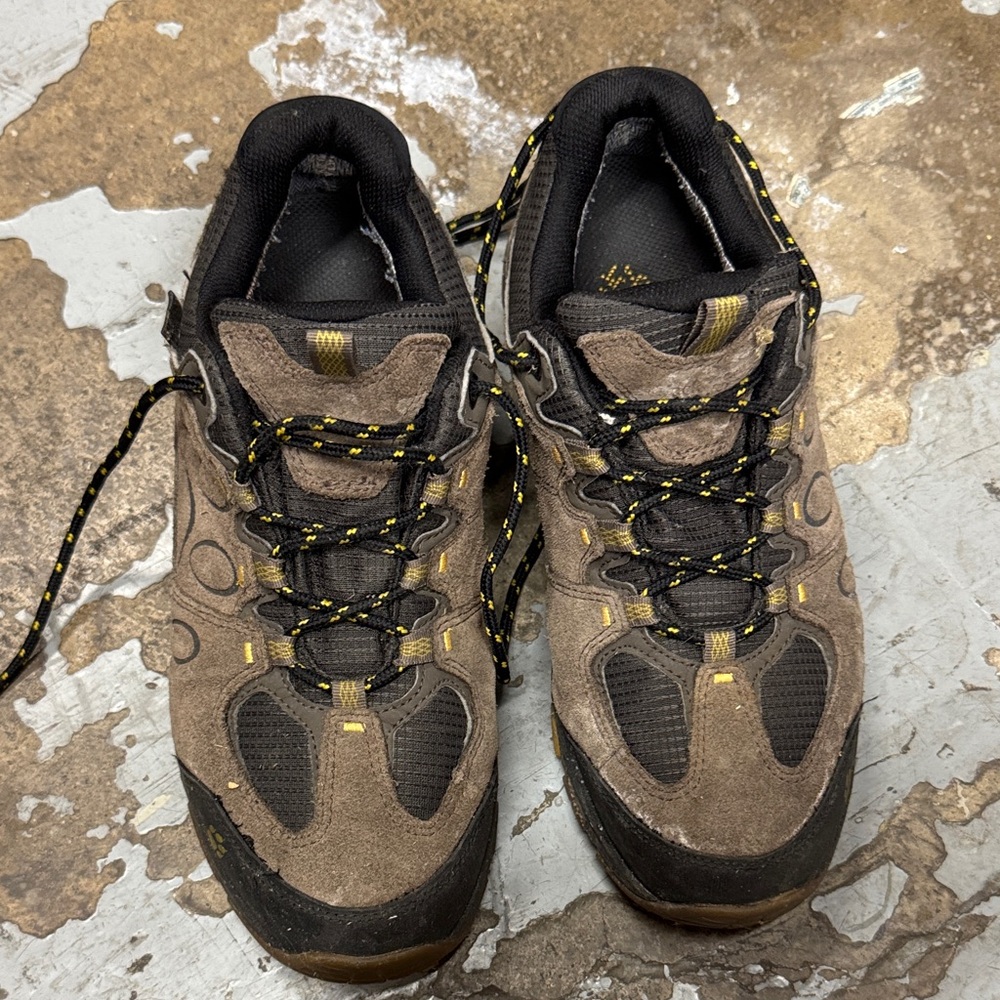 Jack Wolfskin Black and Brown Athletic Shoes